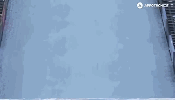 1576487919914901.gif 滑雪運(yùn)動(dòng)員.gif